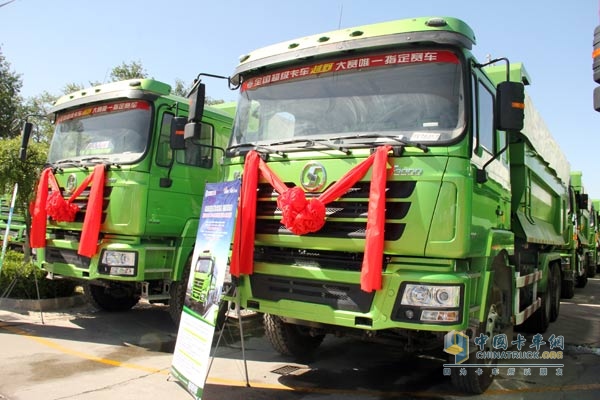 陜汽天行健智能車聯(lián)網(wǎng)新型城市渣土車