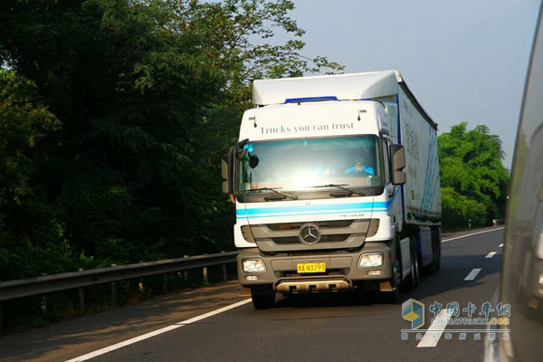 百公里28.8L 奔馳卡車上海至成都油耗結(jié)果出爐