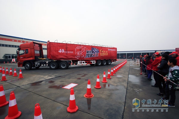 東風(fēng)商用車：“出彩天龍哥 中國(guó)好司機(jī)” 山東再掀高潮！