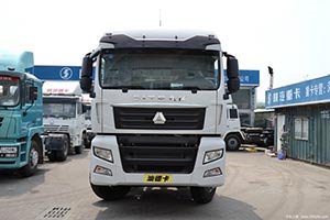 中國(guó)重汽 SITRAK C7H重卡 440馬力 6X4 國(guó)四 牽引車