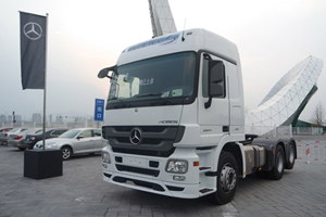 奔馳 Actros 2644 LS 6X2 DNA  國四 2015標準版