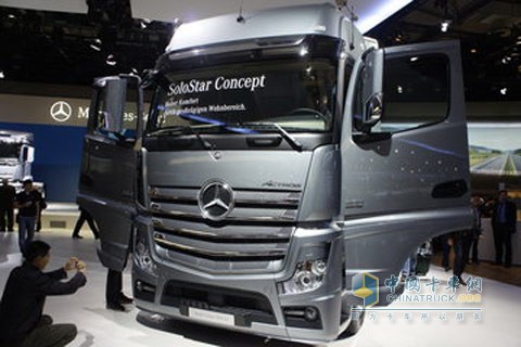 奔馳 新Actros重卡 4X2 牽引車