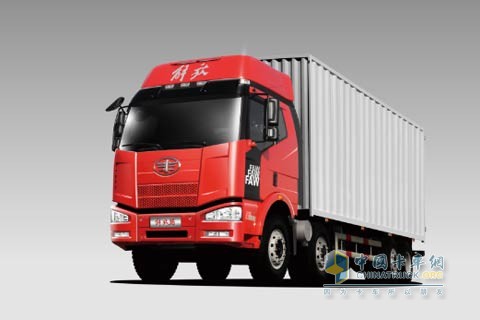 一汽解放J6M 280馬力8×2廂式載貨車（復合型）