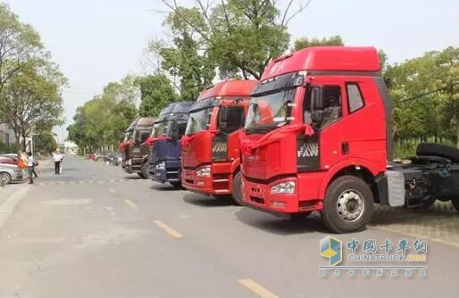 一汽解放J6P 6X4 領航版牽引車產品推介會上海站