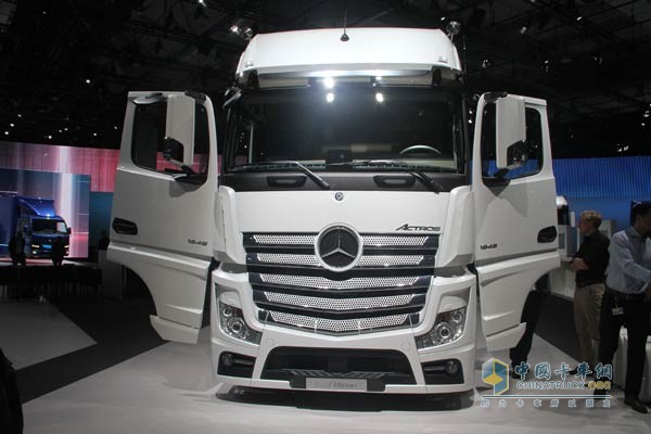 奔馳旗艦Actros 1848