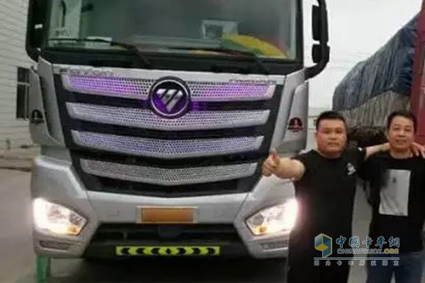 沈師傅點贊歐曼EST超級卡車