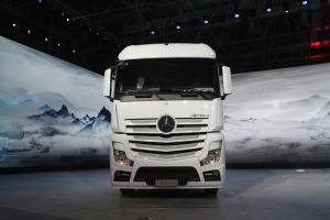 梅賽德斯-奔馳新Actros 2645 LS DNA 6x2公路牽引車