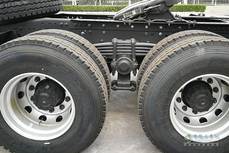 福田戴姆勒 歐曼 新歐曼ETX 6X4 濰柴400馬力 國六牽引車