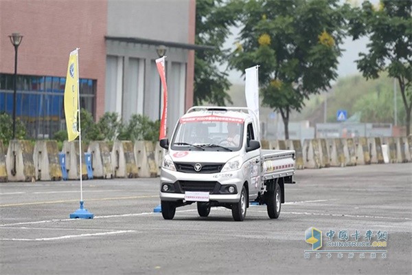 時(shí)代領(lǐng)航中國商用車年度車型測(cè)試