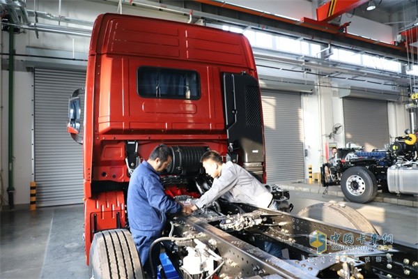 福田戴姆勒汽車試制車間