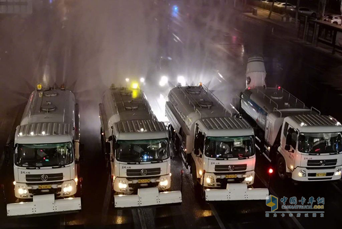 東風系底盤霧炮車