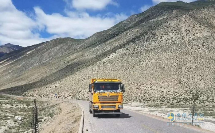 搭載濰柴發(fā)動(dòng)機(jī)的車輛馳騁雪域高原