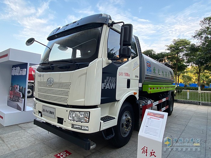 J6L 4×2 國六經(jīng)濟型灑水車