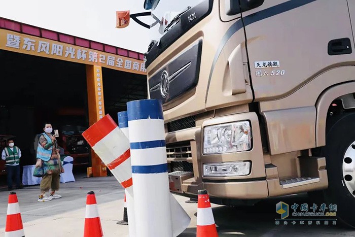 東風商用車,天龍哥大賽,牽引車