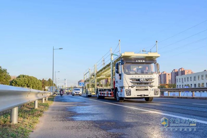 上汽紅巖 紅巖杰獅C6 中置軸轎運車 上海用戶