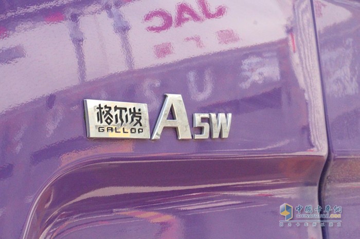 江淮格爾發(fā)A5W牽引車(chē)