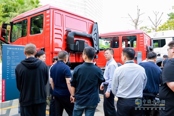 以強勁“獅”力領(lǐng)跑高端底盤市場 曼恩上裝技術(shù)日于廈門啟動