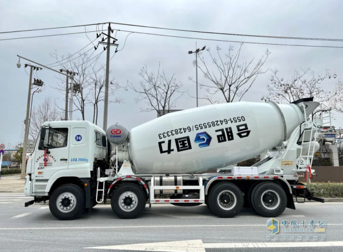 硬核來(lái)襲 星馬輕騎兵攪拌車(chē)，高效創(chuàng)富的利器