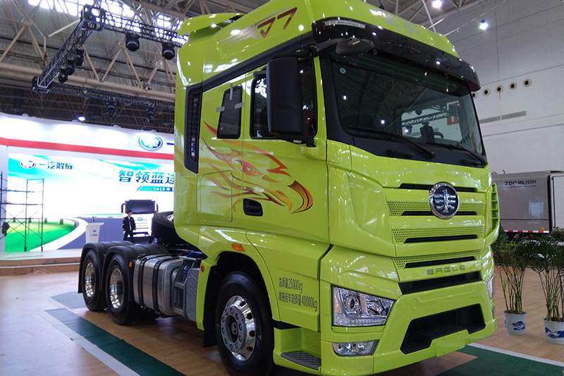 一汽解放 J7重卡 550馬力 6×4 國(guó)六 智能牽引車(chē) 