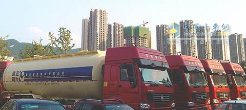 重汽輕量化自卸車